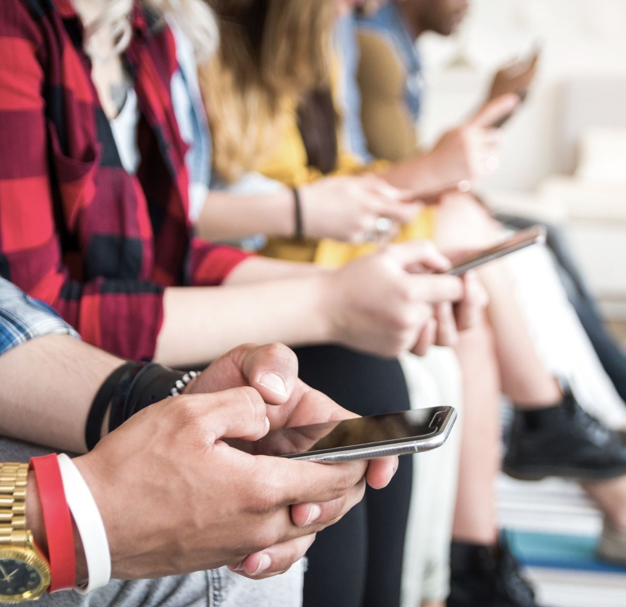 Genitori e figli nell'era dei social
